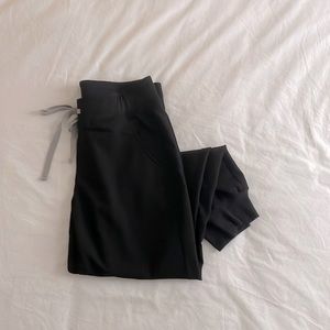 FIGS Women’s Black Zamora Jogger Scrub Pants - Size S/P